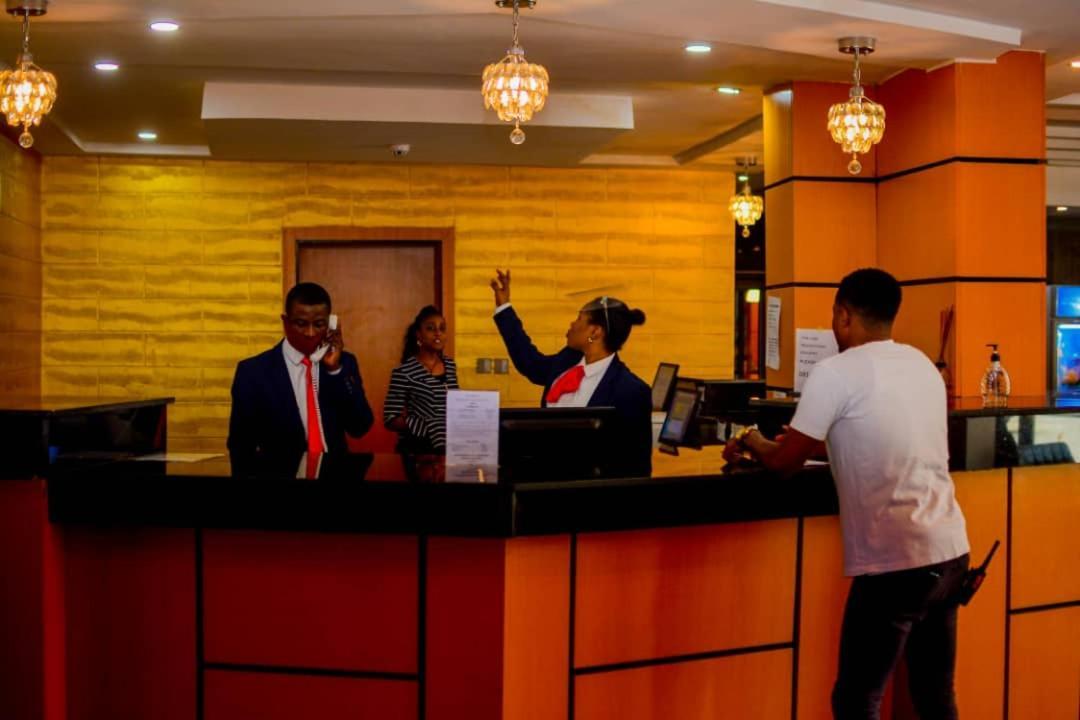 Wetland Hotel Ughelli Exterior photo